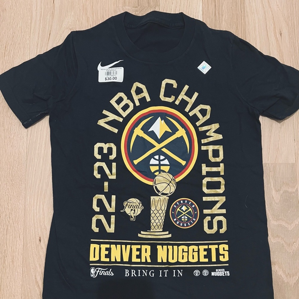 Nike Nuggets 2023 Championship tee, size S
